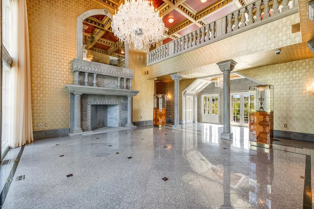 The Estate in Brentwood is a luxurious home filled with ornate details and flexible floor plan now available for sale. This home located at 9600 Concord Rd, Brentwood, Tennessee; offering 04 bedrooms and 08 bathrooms with 15,000 square feet of living spaces. 