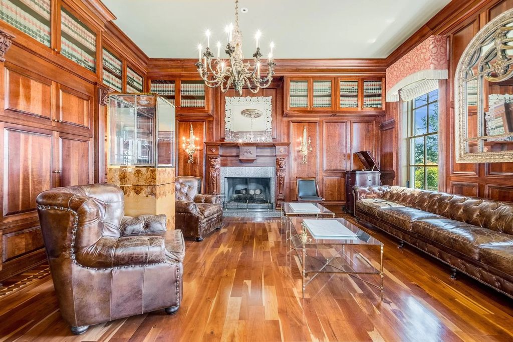 The Estate in Brentwood is a luxurious home filled with ornate details and flexible floor plan now available for sale. This home located at 9600 Concord Rd, Brentwood, Tennessee; offering 04 bedrooms and 08 bathrooms with 15,000 square feet of living spaces. 