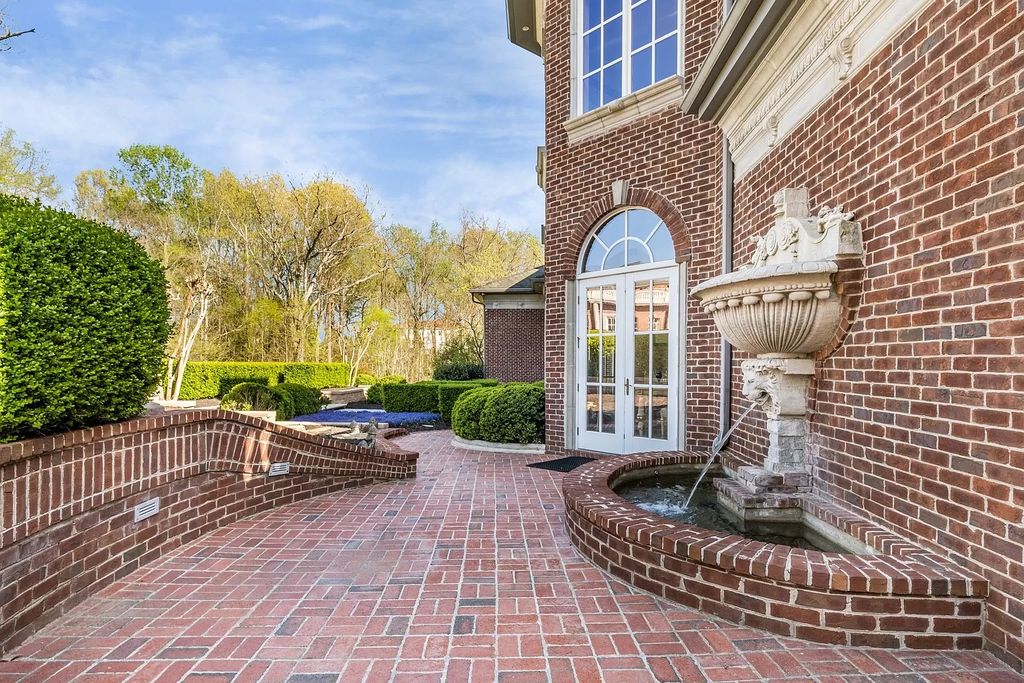 The Estate in Brentwood is a luxurious home filled with ornate details and flexible floor plan now available for sale. This home located at 9600 Concord Rd, Brentwood, Tennessee; offering 04 bedrooms and 08 bathrooms with 15,000 square feet of living spaces. 