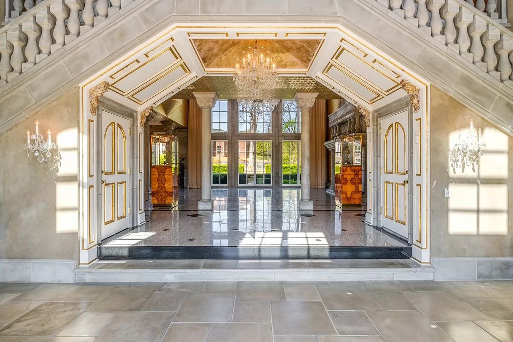 The Estate in Brentwood is a luxurious home filled with ornate details and flexible floor plan now available for sale. This home located at 9600 Concord Rd, Brentwood, Tennessee; offering 04 bedrooms and 08 bathrooms with 15,000 square feet of living spaces. 