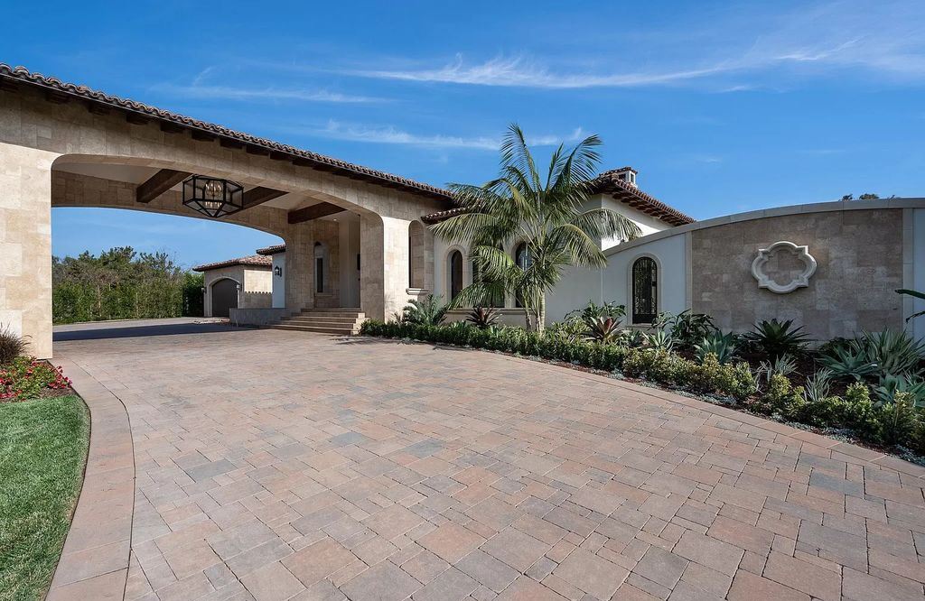 The Home in Rancho Santa Fe, a beautifully private estate with over 22,500 Square feet of indoor and outdoor covered living spaces perfect for todays ultimate lifestyle is now available for sale. This house located at 7029-31 Las Colinas, Rancho Santa Fe, California