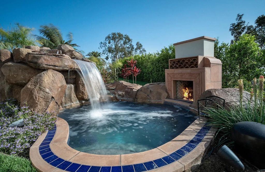The Home in Rancho Santa Fe, a beautifully private estate with over 22,500 Square feet of indoor and outdoor covered living spaces perfect for todays ultimate lifestyle is now available for sale. This house located at 7029-31 Las Colinas, Rancho Santa Fe, California