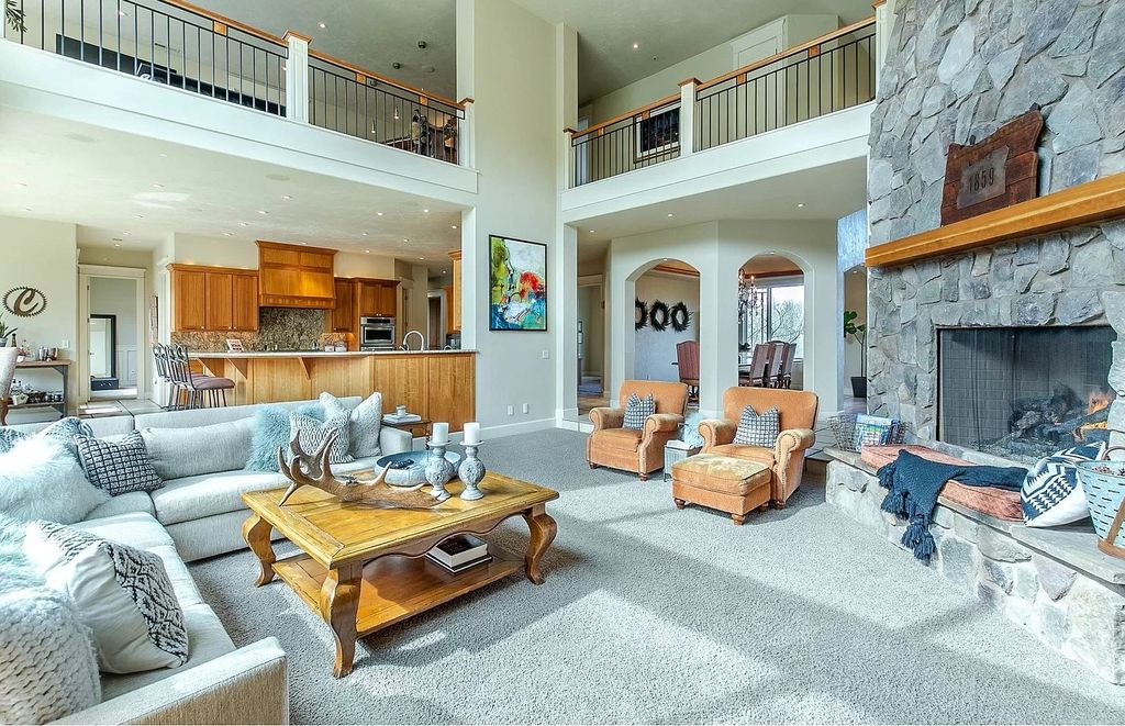 The Estate in Eugene is a luxurious home with open floor plan and expansive windows to bring the outside in now available for sale. This home located at 90896 Diamond Ridge Loop, Eugene, Oregon; offering 04 bedrooms and 06 bathrooms with 6,543 square feet of living spaces.