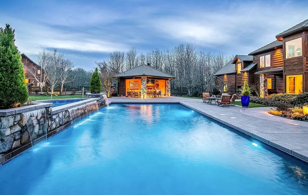 The Estate in Eugene is a luxurious home with open floor plan and expansive windows to bring the outside in now available for sale. This home located at 90896 Diamond Ridge Loop, Eugene, Oregon; offering 04 bedrooms and 06 bathrooms with 6,543 square feet of living spaces.