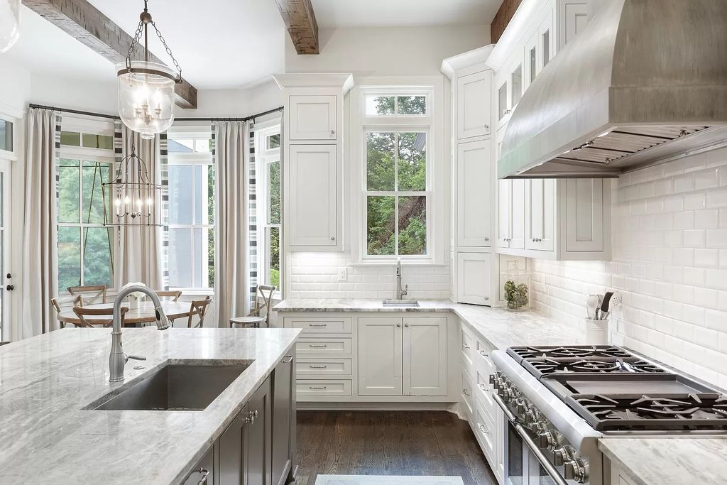 The Estate in Brentwood is a luxurious home featuring high-end finishes, thoughtfully-crafted millwork now available for sale. This home located at 2209 Cumberwell Close, Brentwood, Tennessee; offering 05 bedrooms and 06 bathrooms with 6,315 square feet of living spaces.