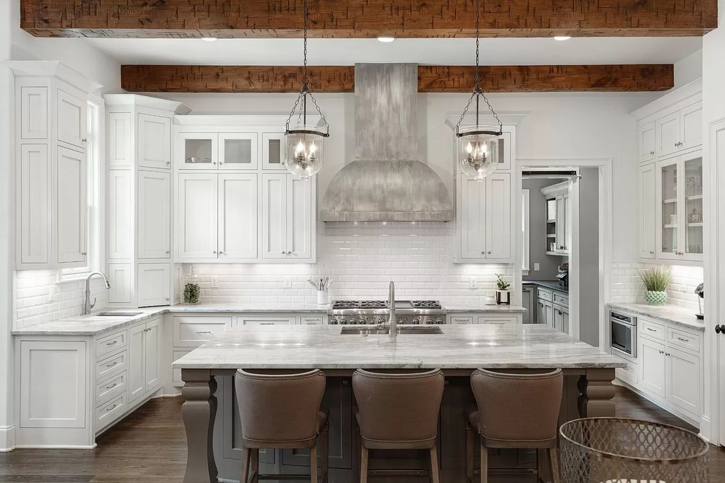 The Estate in Brentwood is a luxurious home featuring high-end finishes, thoughtfully-crafted millwork now available for sale. This home located at 2209 Cumberwell Close, Brentwood, Tennessee; offering 05 bedrooms and 06 bathrooms with 6,315 square feet of living spaces.