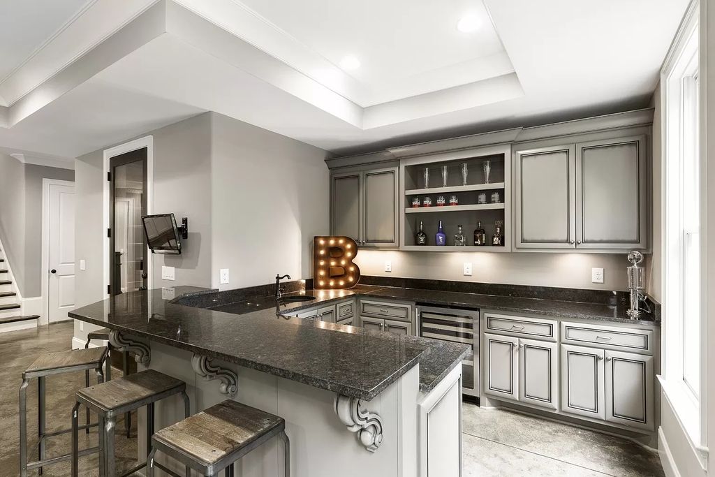 The Estate in Brentwood is a luxurious home featuring high-end finishes, thoughtfully-crafted millwork now available for sale. This home located at 2209 Cumberwell Close, Brentwood, Tennessee; offering 05 bedrooms and 06 bathrooms with 6,315 square feet of living spaces.