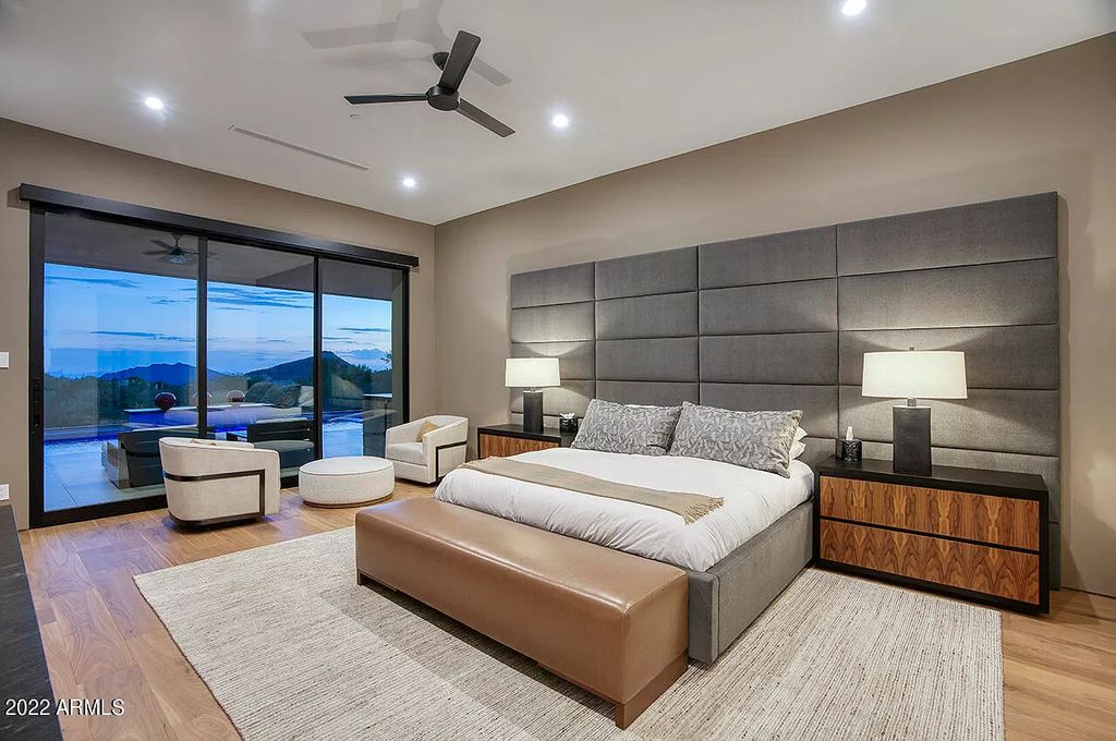 The Scottsdale Home, a contemporary property in Desert Mountain completed in 2020 by Blackstone Homes with interiors done by Ownby Design is now available for sale. This home located at 40050 N 107th St, Scottsdale, Arizona