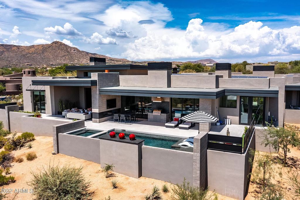 The Scottsdale Home, a contemporary property in Desert Mountain completed in 2020 by Blackstone Homes with interiors done by Ownby Design is now available for sale. This home located at 40050 N 107th St, Scottsdale, Arizona