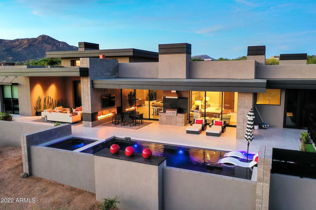 The Scottsdale Home, a contemporary property in Desert Mountain completed in 2020 by Blackstone Homes with interiors done by Ownby Design is now available for sale. This home located at 40050 N 107th St, Scottsdale, Arizona