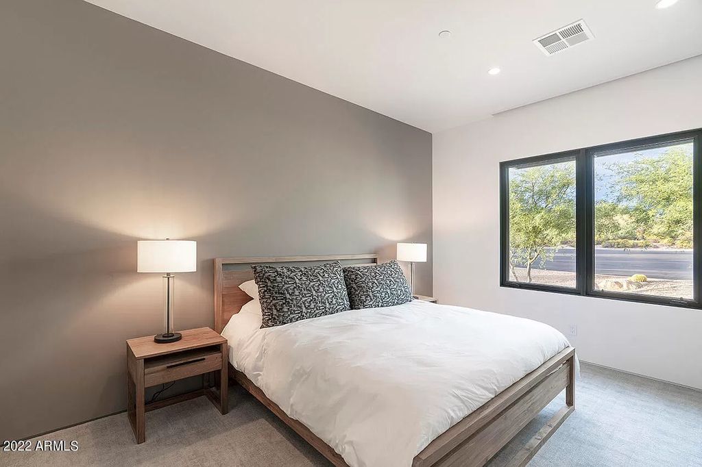 The Scottsdale Home, a contemporary property in Desert Mountain completed in 2020 by Blackstone Homes with interiors done by Ownby Design is now available for sale. This home located at 40050 N 107th St, Scottsdale, Arizona