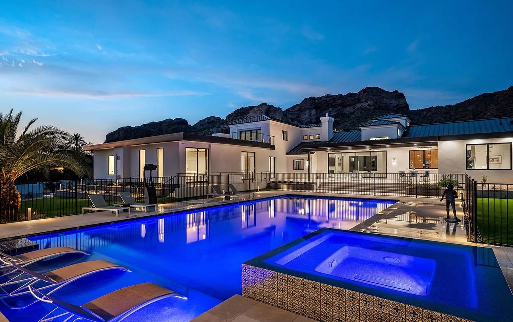 The Home in Phoenix, a magnificent custom remodel home built by Avomos with the lavish backyard entertainment grounds including a cabana and multiple sitting areas is now available for sale. This home located at 4951 E Rockridge Rd, Phoenix, Arizona