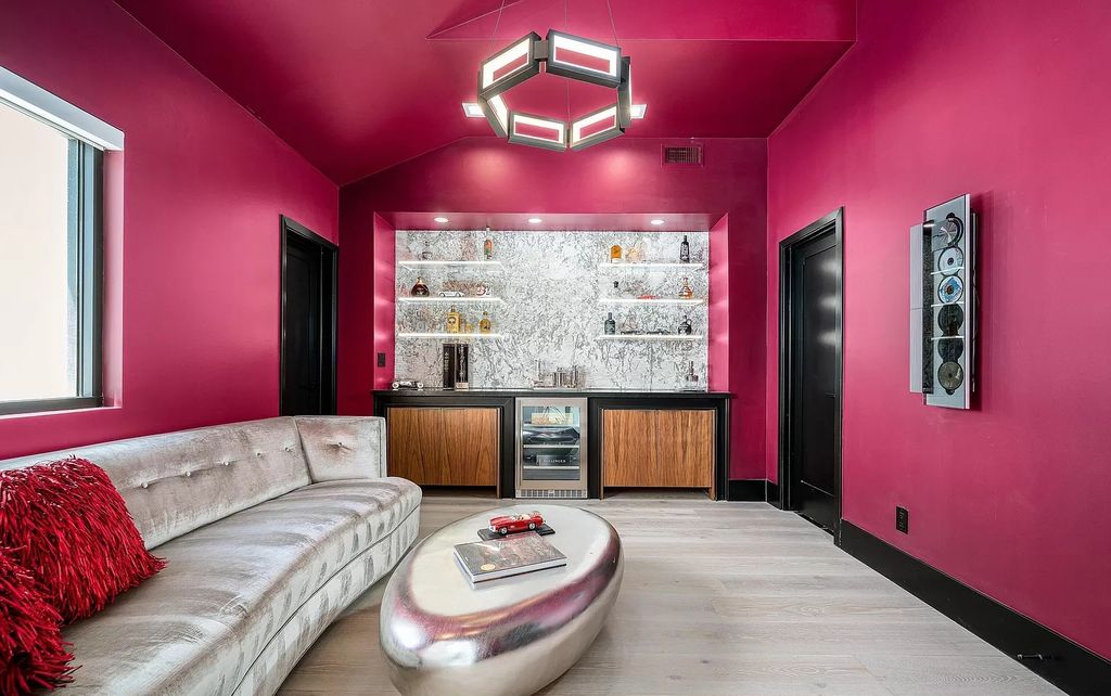The Home in Phoenix, a magnificent custom remodel home built by Avomos with the lavish backyard entertainment grounds including a cabana and multiple sitting areas is now available for sale. This home located at 4951 E Rockridge Rd, Phoenix, Arizona