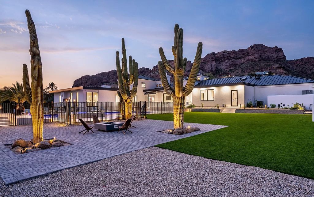 The Home in Phoenix, a magnificent custom remodel home built by Avomos with the lavish backyard entertainment grounds including a cabana and multiple sitting areas is now available for sale. This home located at 4951 E Rockridge Rd, Phoenix, Arizona