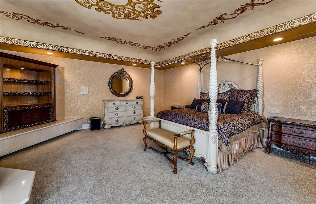 The Home in Henderson, an elegant Terracina estate with classic finishes in a prestigious guard-gated community offers panoramic mountain, sprawling golf course, city, and Strip views is now available for sale. This home located at 2608 Ragusa Ct, Henderson, Nevada