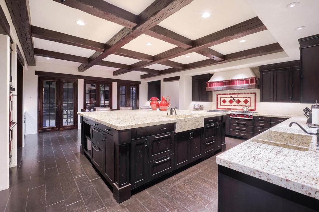 The Estate in Scottsdale, a mountainside sanctuary that offers both privacy and an organic connection to the Sonoran Desert built with the highest quality materials and workmanship is now available for sale. This home located at 10738 E Diamond Rim Dr, Scottsdale, Arizona