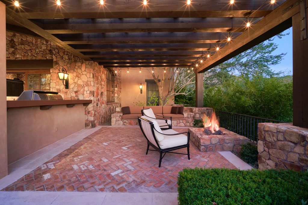 The Estate in Scottsdale, a mountainside sanctuary that offers both privacy and an organic connection to the Sonoran Desert built with the highest quality materials and workmanship is now available for sale. This home located at 10738 E Diamond Rim Dr, Scottsdale, Arizona