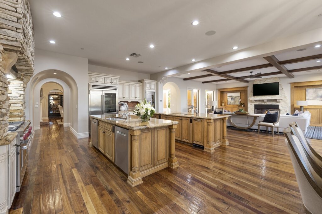 The Home in Henderson, a villa at Gated Marquis in Seven Hills with elegant upgrades and finishes offering sensational golf, mountain and city views is now available for sale. This home located at 1308 Villa Barolo Ave, Henderson, Nevada