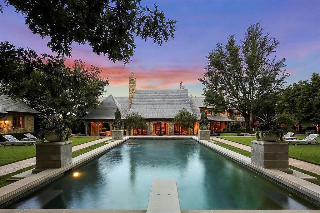 The Home in Westlake, a beautifully appointed Paul Kramer home boasts both impressive architectural and designer details including a dramatic mahogany rotunda, meticulous gardens, lovely sculptures, elegant circular breakfast nook and multiple outdoor areas perfect for entertaining is now available for sale. This home located at 2006 Navasota Cv, Westlake, Texas
