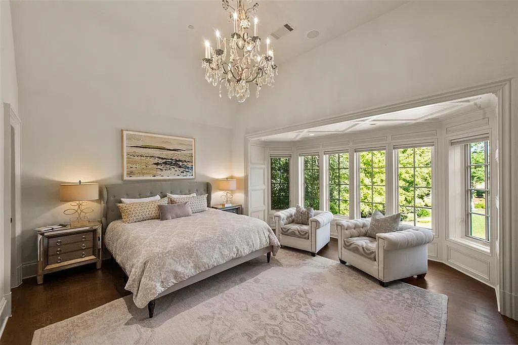 The Home in Westlake, a beautifully appointed Paul Kramer home boasts both impressive architectural and designer details including a dramatic mahogany rotunda, meticulous gardens, lovely sculptures, elegant circular breakfast nook and multiple outdoor areas perfect for entertaining is now available for sale. This home located at 2006 Navasota Cv, Westlake, Texas