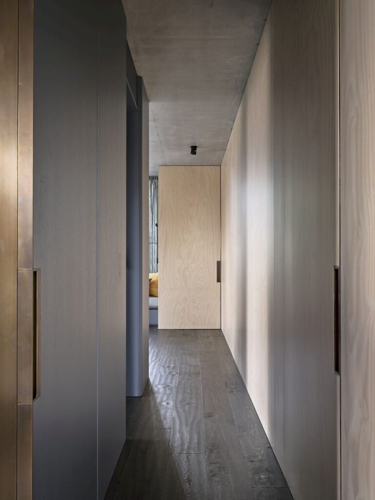 Birch Tree House an impressive single story frontage by HE Architects 15 1
