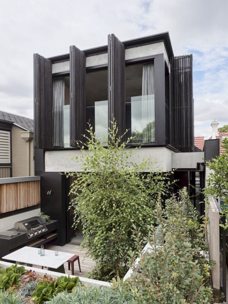 Birch Tree House an impressive single story frontage by HE Architects 3 1