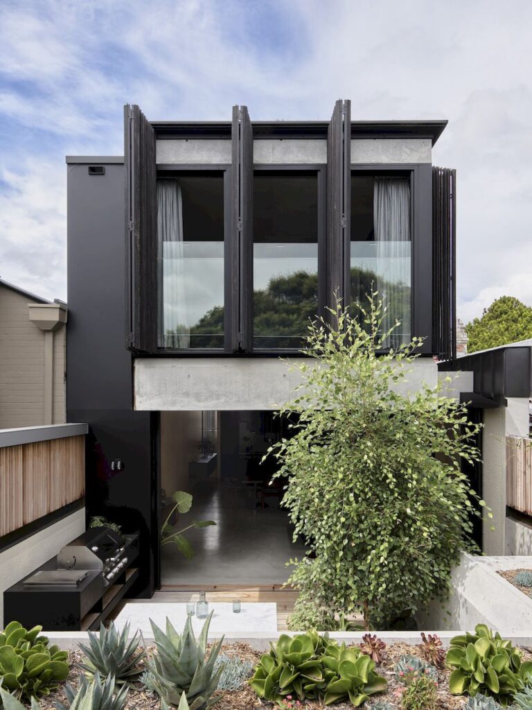 Birch Tree House an impressive single story frontage by HE Architects 7 1
