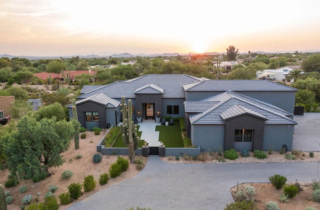 The Home in Scottsdale, a thoughtfully designed modern masterpiece offers pure luxury and the exquisite views of the Sunset through the Mountains is now available for sale. This home located at 23416 N 84th St, Scottsdale, Arizona