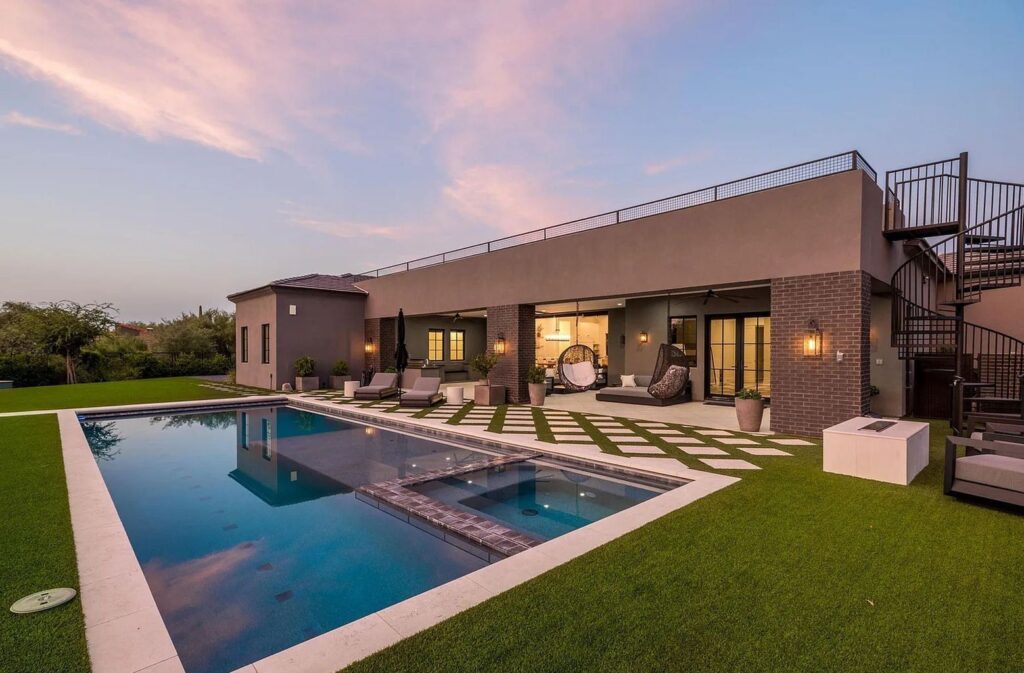 The Home in Scottsdale, a thoughtfully designed modern masterpiece offers pure luxury and the exquisite views of the Sunset through the Mountains is now available for sale. This home located at 23416 N 84th St, Scottsdale, Arizona