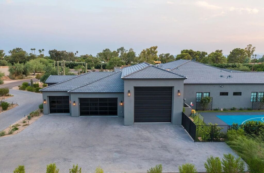 The Home in Scottsdale, a thoughtfully designed modern masterpiece offers pure luxury and the exquisite views of the Sunset through the Mountains is now available for sale. This home located at 23416 N 84th St, Scottsdale, Arizona