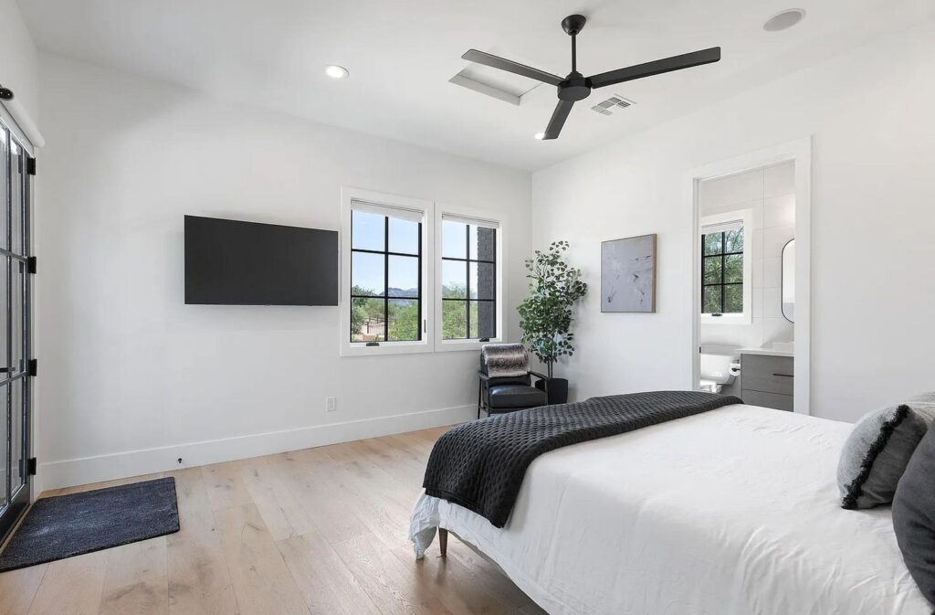 The Home in Scottsdale, a thoughtfully designed modern masterpiece offers pure luxury and the exquisite views of the Sunset through the Mountains is now available for sale. This home located at 23416 N 84th St, Scottsdale, Arizona