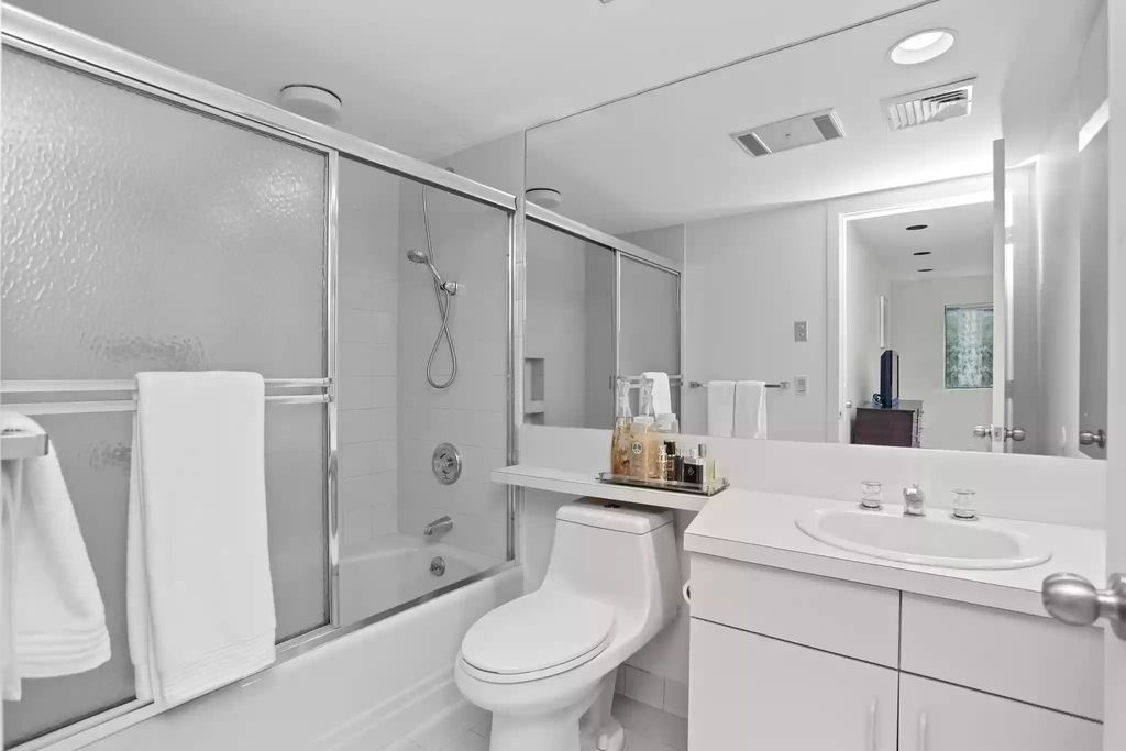 The House in Greenwich blends the verdant outdoors with open living spaces flooded with sunlight, now available for sale. This home located at 48 Lafrentz Rd, Greenwich, Connecticut