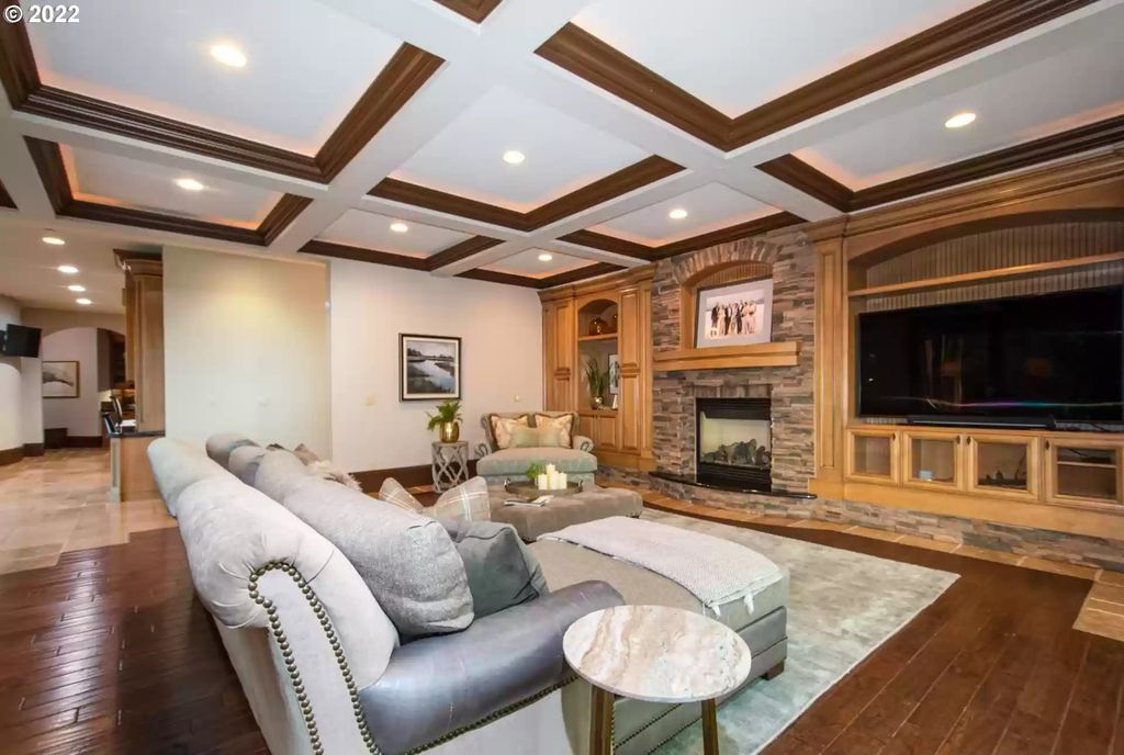 The Estate in Camas is a luxurious home featuring large rooms perfect for entertaining and comfortable living now available for sale. This home located at 636 NW Valley St, Camas, Washington; offering 04 bedrooms and 06 bathrooms with 8,112 square feet of living spaces.
