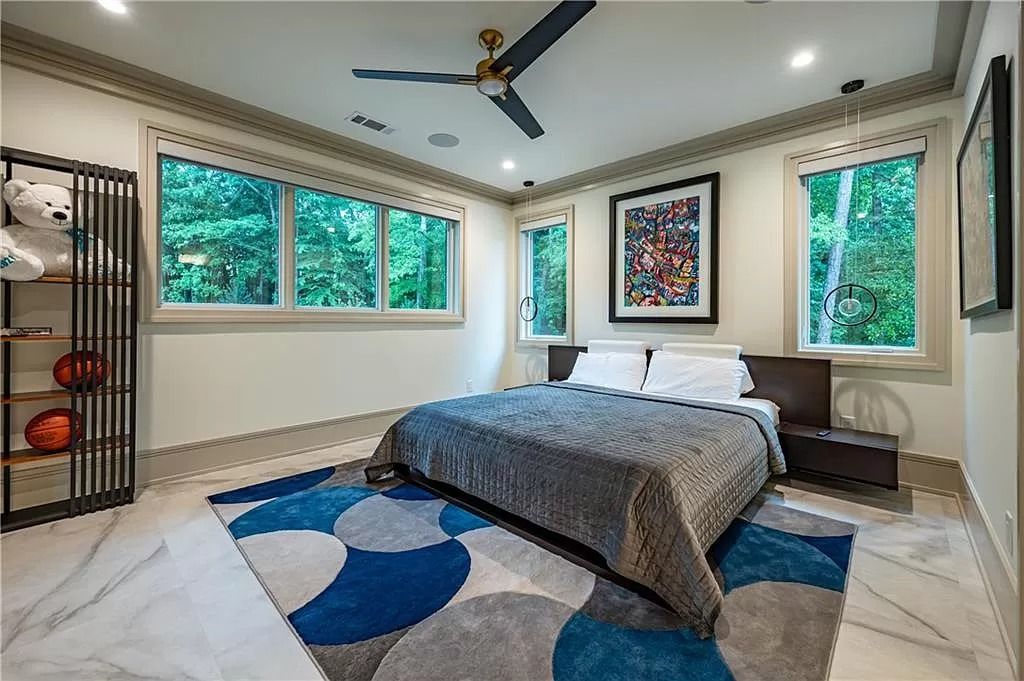 The Estate in Sandy Springs is a luxurious home of quality built with every attention to detail now available for sale. This home located at 1090 Kingston Dr, Sandy Springs, Georgia; offering 06 bedrooms and 08 bathrooms with 1.45 acres of land.