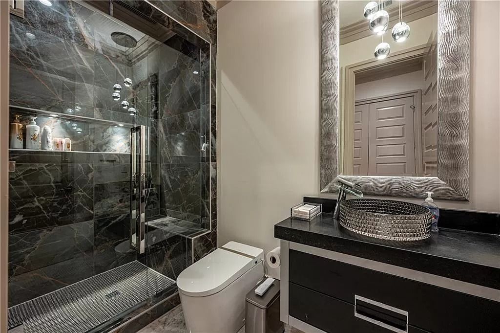 The Estate in Sandy Springs is a luxurious home of quality built with every attention to detail now available for sale. This home located at 1090 Kingston Dr, Sandy Springs, Georgia; offering 06 bedrooms and 08 bathrooms with 1.45 acres of land.