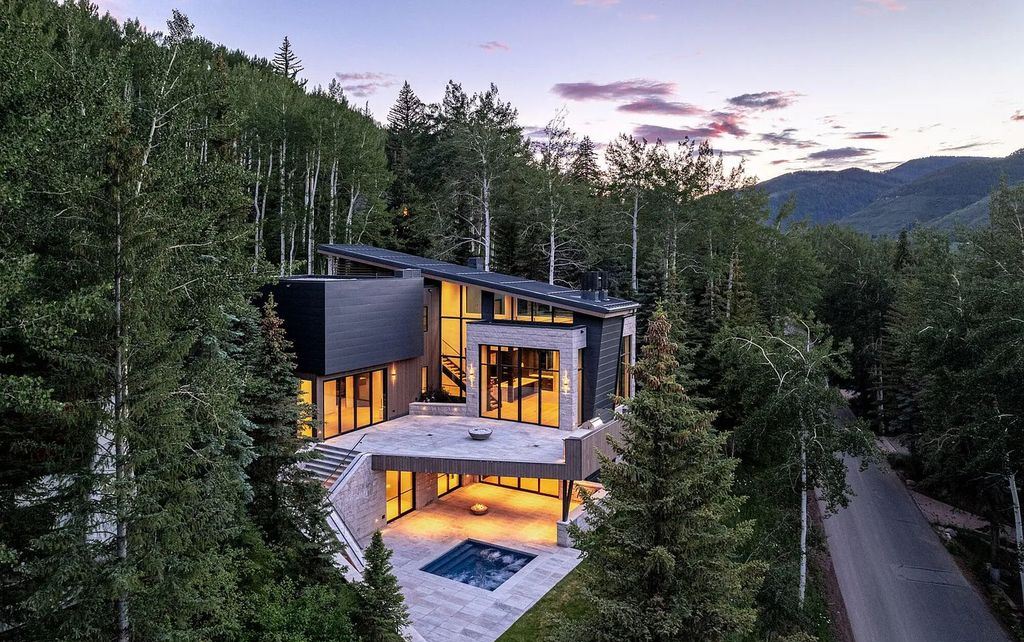 The Home in Vail, an exceptional newly constructed estate boasts expansive mountain views and offers the convenience of being steps to the ski slope and a short walk to Vail Village is now available for sale. This home located at 307 Rockledge Rd, Vail, Colorado