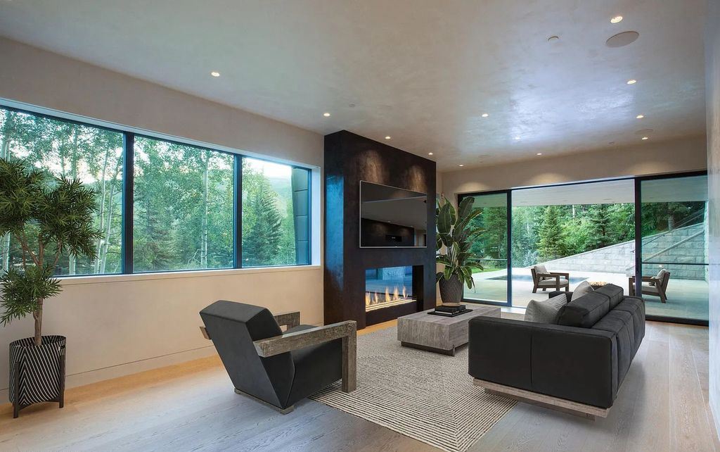 The Home in Vail, an exceptional newly constructed estate boasts expansive mountain views and offers the convenience of being steps to the ski slope and a short walk to Vail Village is now available for sale. This home located at 307 Rockledge Rd, Vail, Colorado
