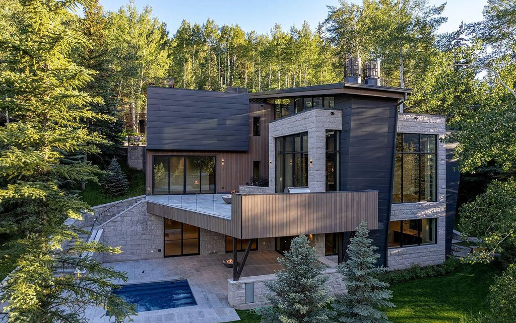 The Home in Vail, an exceptional newly constructed estate boasts expansive mountain views and offers the convenience of being steps to the ski slope and a short walk to Vail Village is now available for sale. This home located at 307 Rockledge Rd, Vail, Colorado