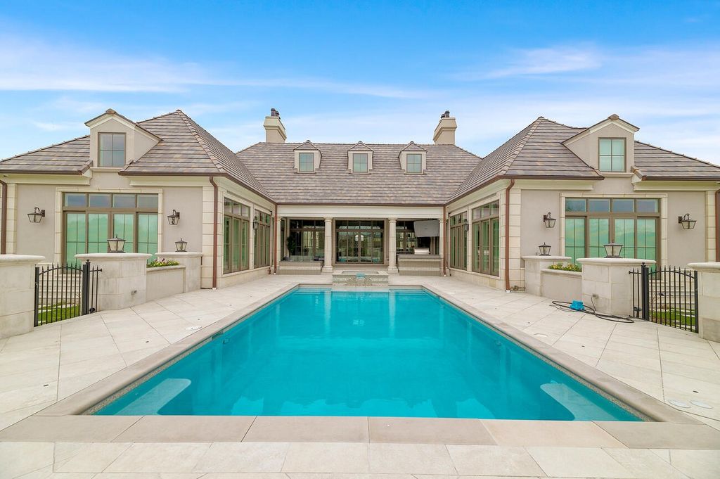 The Home in South Barrington leaves absolutely nothing to be desired, while exuding sophistication and elegance, now available for sale. This home located at 24 Enclave Ct, South Barrington, Illinois