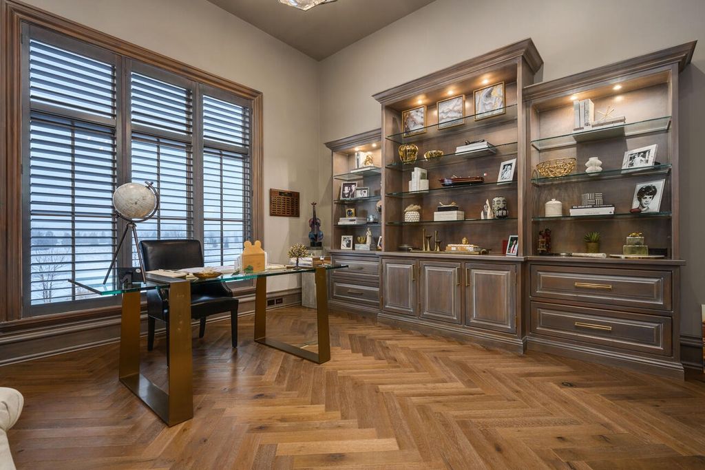 The Home in South Barrington leaves absolutely nothing to be desired, while exuding sophistication and elegance, now available for sale. This home located at 24 Enclave Ct, South Barrington, Illinois