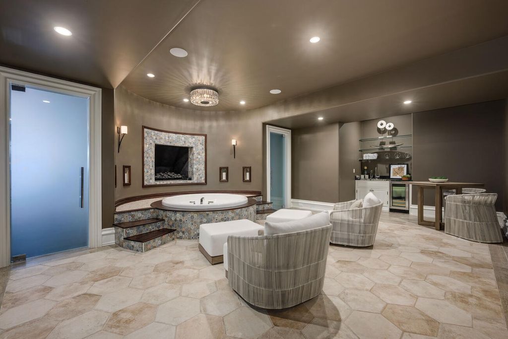 The Home in South Barrington leaves absolutely nothing to be desired, while exuding sophistication and elegance, now available for sale. This home located at 24 Enclave Ct, South Barrington, Illinois