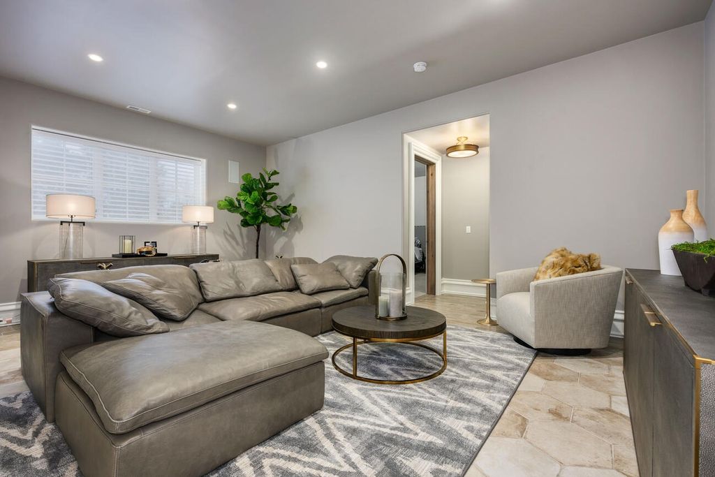 The Home in South Barrington leaves absolutely nothing to be desired, while exuding sophistication and elegance, now available for sale. This home located at 24 Enclave Ct, South Barrington, Illinois