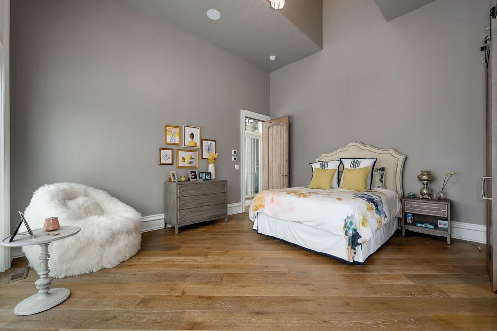 The Home in South Barrington leaves absolutely nothing to be desired, while exuding sophistication and elegance, now available for sale. This home located at 24 Enclave Ct, South Barrington, Illinois