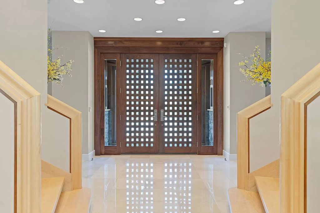 The Estate in Northbrook is a luxurious home featuring dualing staircase, large home office, indoor pool, home theatre, massive kitchen and much more appeal now available for sale. This home located at 925 Morrison Ln, Northbrook, Illinois, offering 06 bedrooms and 08 bathrooms with 8,960 square feet of living spaces. 
