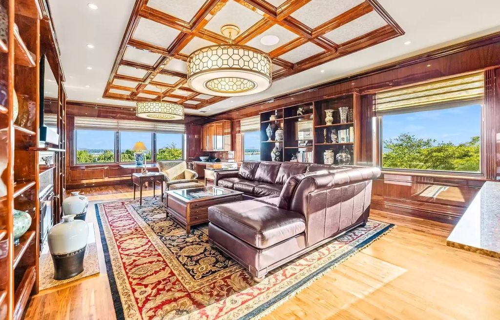 The Estate in Vancouver is a luxurious home of completely remodeled living space now available for sale. This home located at 7000 SE Riverside Dr, Vancouver, Washington; offering 04 bedrooms and 07 bathrooms with 7,373 square feet of living spaces.