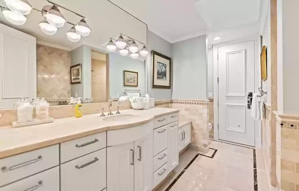 The Estate in Vancouver is a luxurious home of completely remodeled living space now available for sale. This home located at 7000 SE Riverside Dr, Vancouver, Washington; offering 04 bedrooms and 07 bathrooms with 7,373 square feet of living spaces.