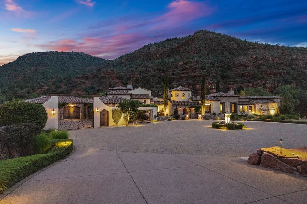 The Villa in Sedona, an exclusive Eagle Mountain Ranch abounds with local wildlife while sparing no modern comforts offering the finest finishes and timeless architecture is now available for sale. This home located at 330 Eagle Mountain Ranch Rd, Sedona, Arizona