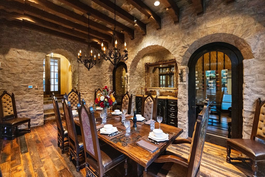 The Villa in Sedona, an exclusive Eagle Mountain Ranch abounds with local wildlife while sparing no modern comforts offering the finest finishes and timeless architecture is now available for sale. This home located at 330 Eagle Mountain Ranch Rd, Sedona, Arizona