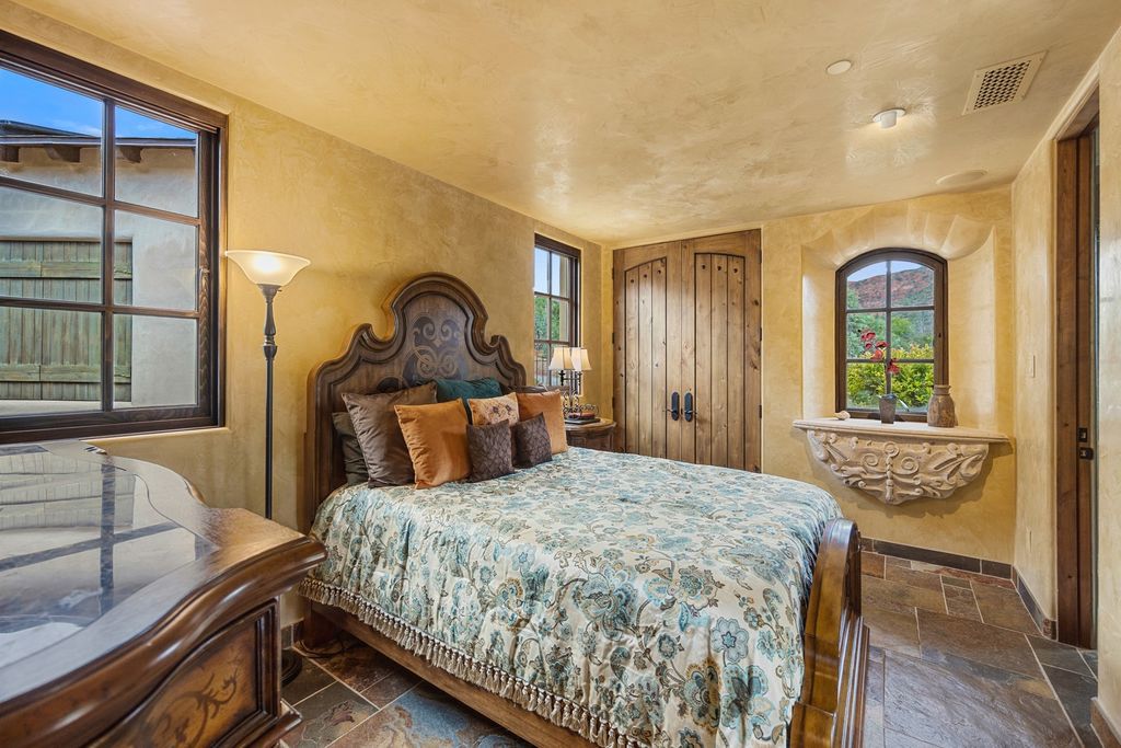 The Villa in Sedona, an exclusive Eagle Mountain Ranch abounds with local wildlife while sparing no modern comforts offering the finest finishes and timeless architecture is now available for sale. This home located at 330 Eagle Mountain Ranch Rd, Sedona, Arizona