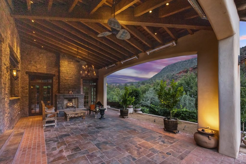 The Villa in Sedona, an exclusive Eagle Mountain Ranch abounds with local wildlife while sparing no modern comforts offering the finest finishes and timeless architecture is now available for sale. This home located at 330 Eagle Mountain Ranch Rd, Sedona, Arizona
